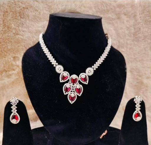 Unique Necklace (Design 1)