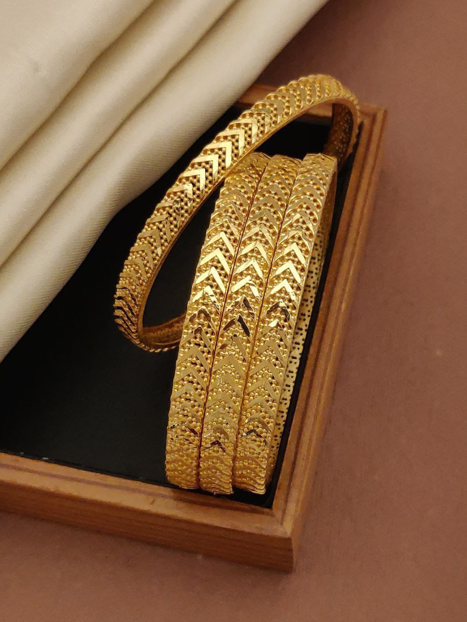 Silver And Golden Brass American Diamond Bangles (Pack of 4) (Design 5)